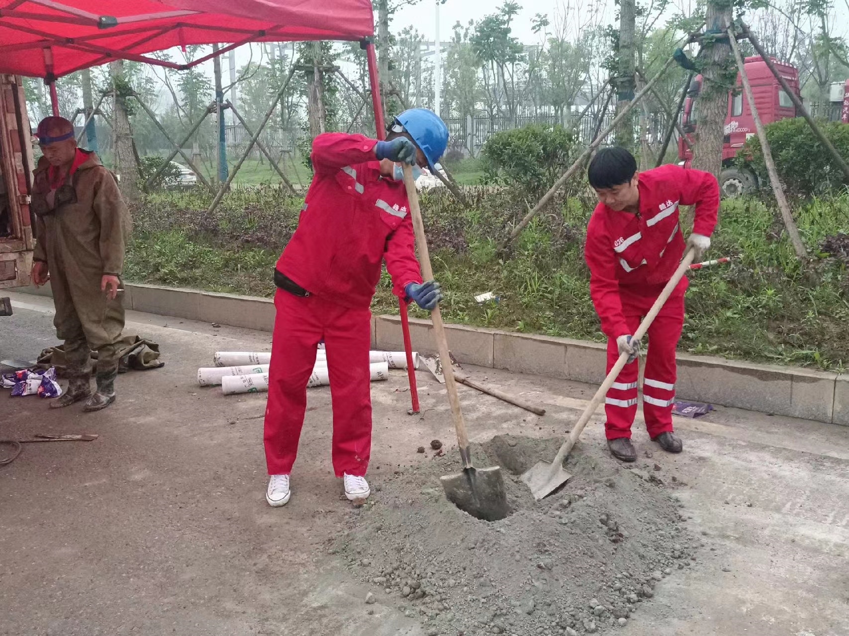 垫江管道疏通哪家好】及时进行市政管道清淤